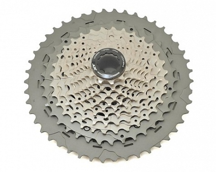 PROSTOKRETNI ZUPČANIK DEORE XT ,CS-M8000, 11BRZ.(11-13-15-17-19-21-24-28-32-37-46T) KAZETA SHIMANO