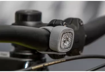 SVJETLO PREDNJE SPEEDLIGHT 55006 - 20 LUMENA, 3 FUNKCIJE, USB RECHARGEABLE - Akcija 71%