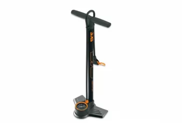 PUMPA PODNA SA MANOMETROM SKS AIR-X-PLORER 10.0, ZA SVE VENTILE, 10 BARA, CRNO-NARANČASTA