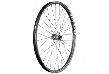 KOTAČ II 27.5 BONTRAGER LINE 28R TLR CLINCHER CRNI 10/11BR.