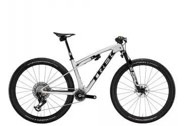 TREK Supercaliber SLR 9.9 Flight Attendant Gen 2 2025 Argent Drizzle - MTB - MUŠKI