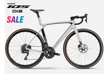 TREK Madone SL 6 Gen 8 2025 White Prismatic - TRKAĆI - MUŠKI - Akcija 33%