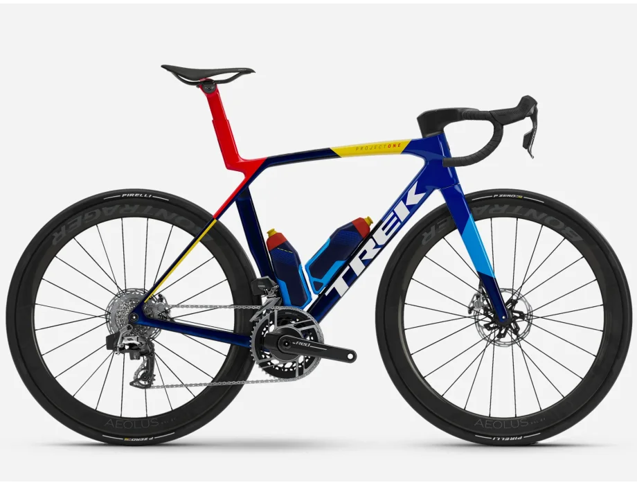 Madone SLR 9 AXS Gen 8 2026 Team Replica - TRKAĆI - MUŠKI