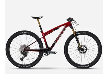 TREK Supercaliber SLR 9.9 XTR Di2 Gen 2 2026 Red Smoke'Drizzle - MTB - MUŠKI
