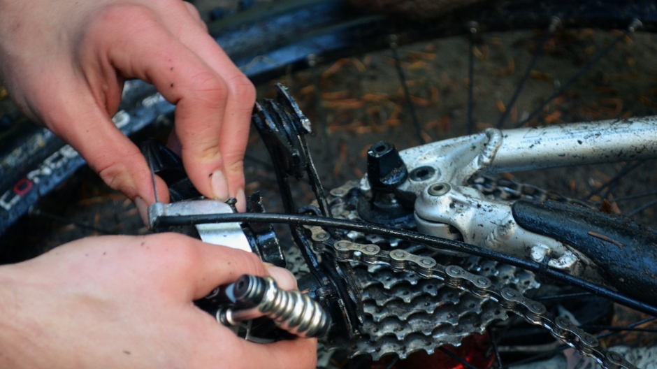 Kako podmazivati lanac na biciklu i kada je vrijeme za novi lanac?